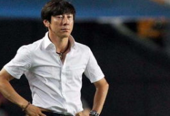 申台龙,足球教父的智慧与传奇之路